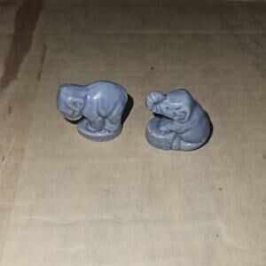 2 Wade Whimsie Red Rose Tea Circus Series Blue Sitting Elephant Blue standing